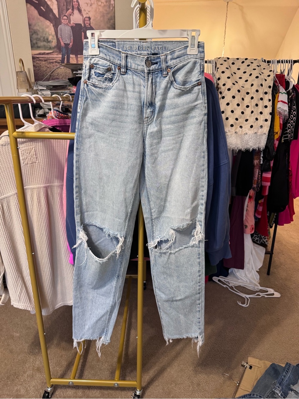 American Eagle Outfitters Mom Jeans